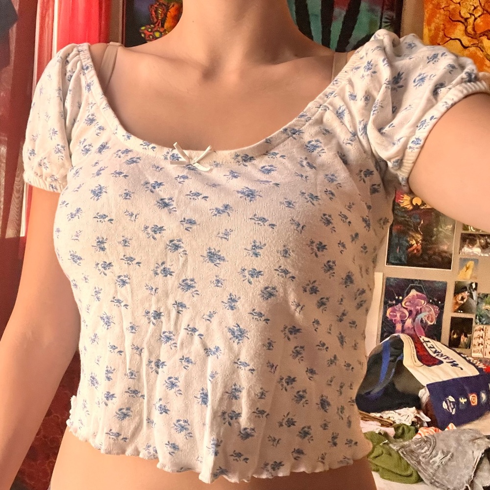pacsun me to we essentials floral puff sleeve top